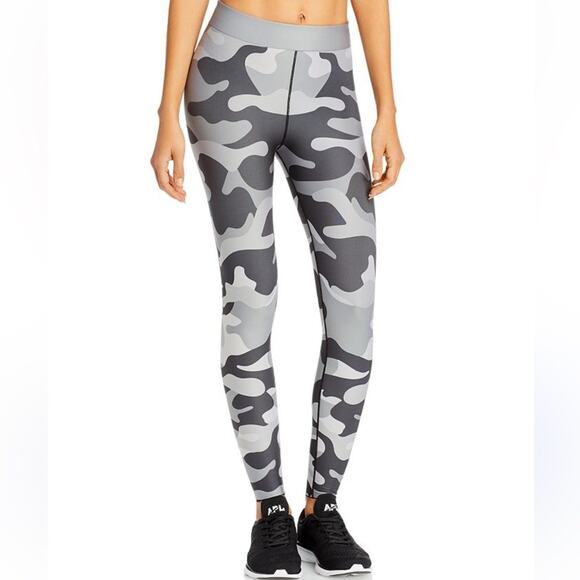 ultracor Pants - COR designed by Ultracor High Waist Camo Leggings Size Small